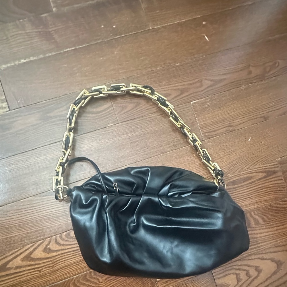 Elegant Black  Chain Shoulder Bag